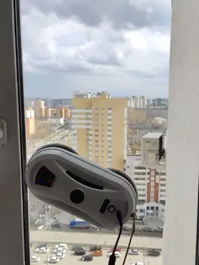 Робот мойщик окон. Посуточно. 