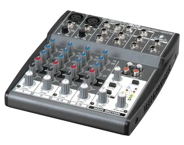 BEHRINGER XENYX 802