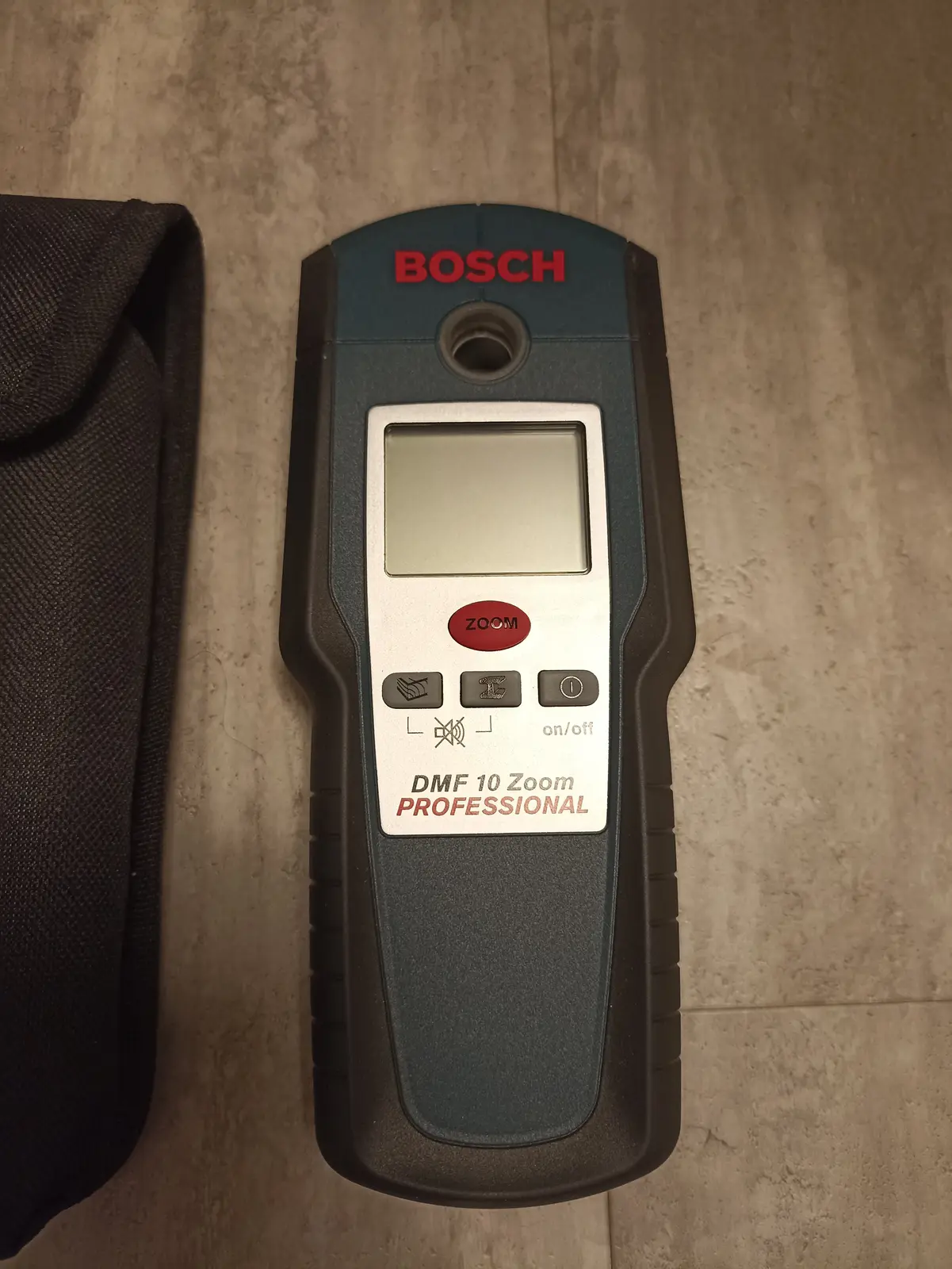 Детектор BOSCH DMF 10 ZOOM